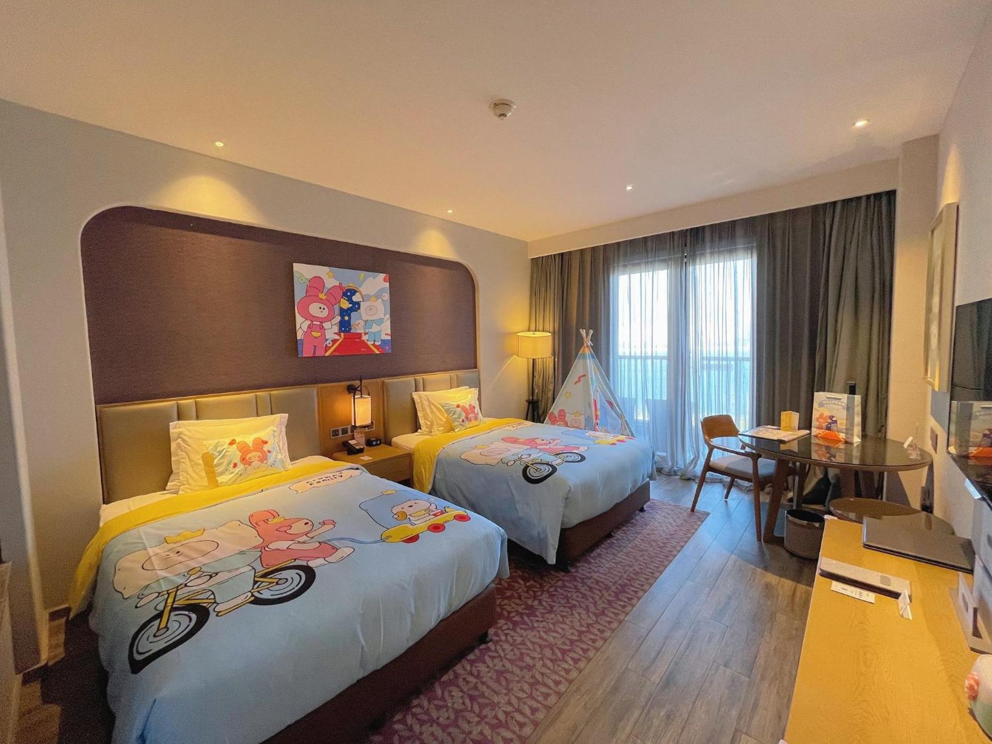 Crowne Plaza Qingdaoorientalmoviemetropolis By Ihg Hotel Exterior foto
